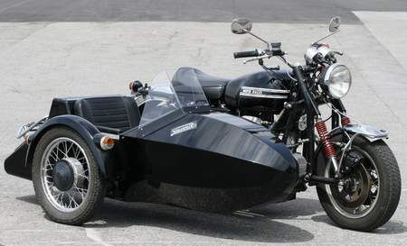 Lire la suite à propos de l’article Side-car Seby Poly
